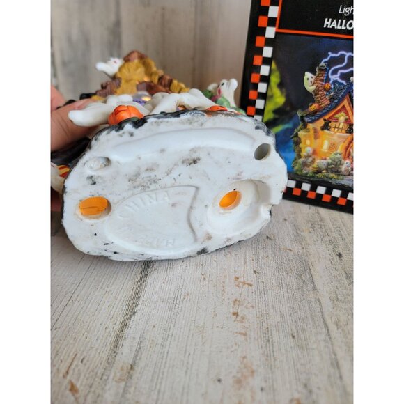 Spooky hollow phantoms opera Halloween vintage ceramic village - Picture 10 of 11